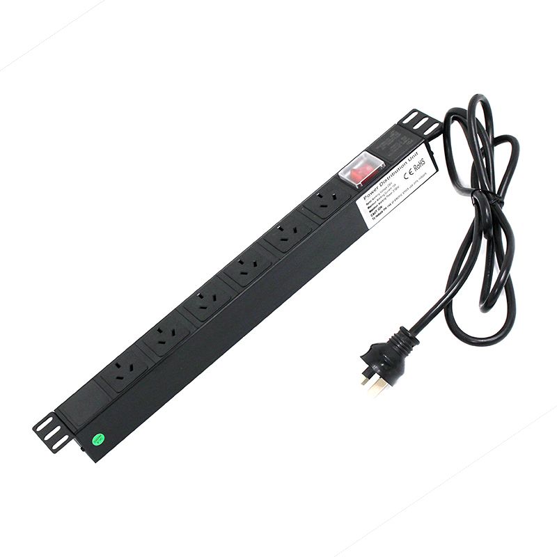 1 RU 6/7 PORT POWER RAIL 10A with Circuit Breaker